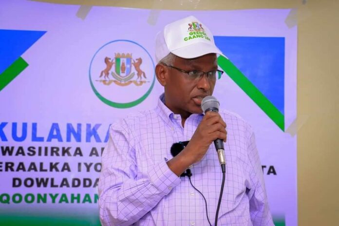 Wasiirka Arrimaha Gudaha ee Puntland Cabdi Faarax Siciid (Juxa).