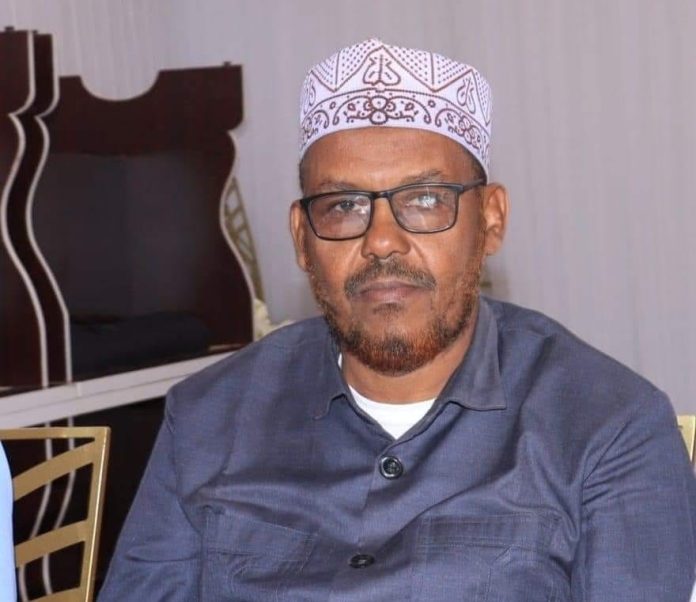 Ibrahim Salah Deyfullah, a former member of Somalia's parliament, shot dead in Mogadishu.