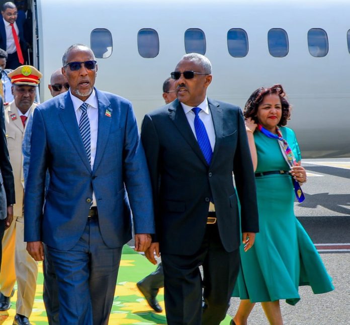 Upon his arrival earlier today at Bole International Airport, President Bihi was welcomed by Deputy Prime Minister and Minister of Foreign Affairs Demeke Mekonnen. | PHOTO/ Ethiopian Foreign Ministry.