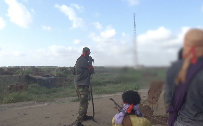 Al-Shabaab storms Baar Sanguuni military base on the outskirts of Kismayo.