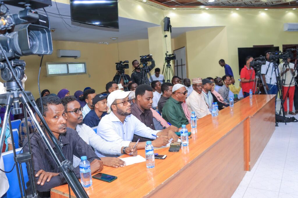 The announcement of the verdict was witnessed by relatives of both Luul Abdiasis and Sayid Ali Moalim Daud. | PHOTO/ Kaab TV.