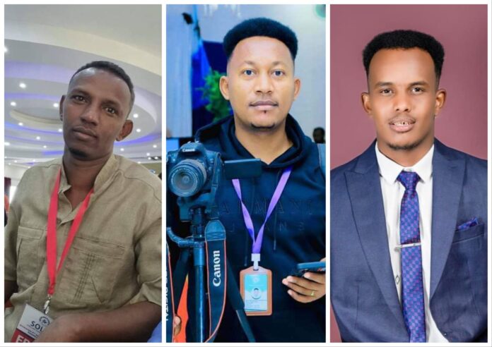 (from left to the right) Xogreeb News editor Abdiasis Bashir Nuur; Kobciye Media reporter Abdirisaq Abdirahman Mohamud Duale and Ahmed Boqorre of CBA TV. | PHOTO SJS.