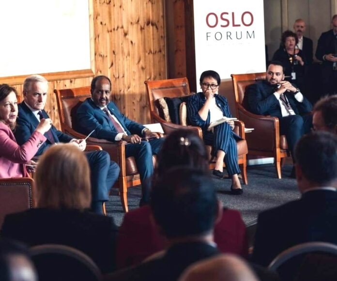 Xasan Sheekh Maxamuud ayaa Oslo Forum ka sheegay inuu rabo inuu wada hadal la galo Al-Shabaab.