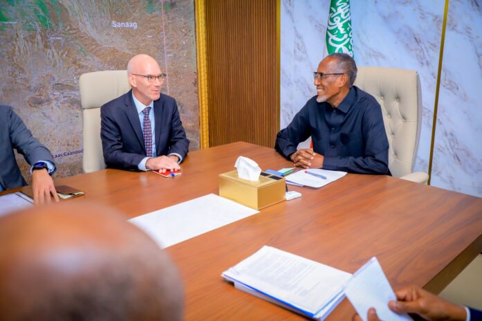 UN Special Envoy to Somalia, Ambassador James Swan, continued his diplomatic tour in the region, meeting with President Muse Bihi Abdi.