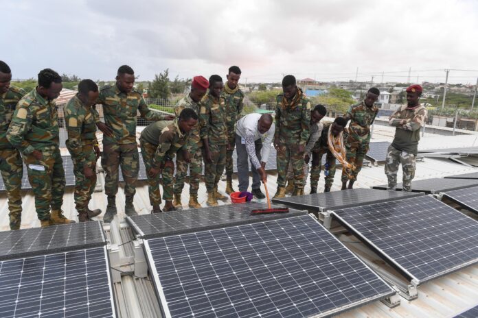 Boqortooyada Ingiriisku waxay ku dhawaaqday £5 milyan oo kale oo lagu taageerayo Ciidanka Amniga Soomaaliya (SSF), taas oo lagu bixinayo sanduuqa deeqda ee Xafiiska Taageerada Qaramada Midoobay ee Soomaaliya (UNSOS).