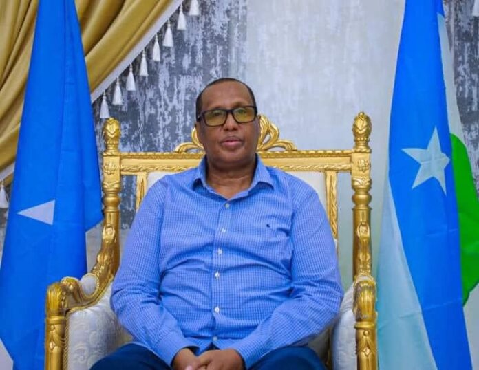 Puntland’s Deputy President, Ilyas Osman Lugatoor, made the allegations during a public address, claiming that the Federal Government is financing individuals to create unrest in areas under Puntland’s control.