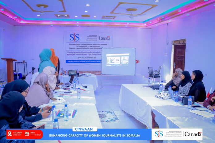SJS oo Laascaanood ku tababareysa 12 gabdhood oo suxufiyiinta Puntland iyo Khaatumo.