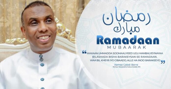 Ra’iisul Wasaare Xamsa oo Hambalyo ku aaddan bisha Ramadaan u diray shacabka Soomaaliyeed