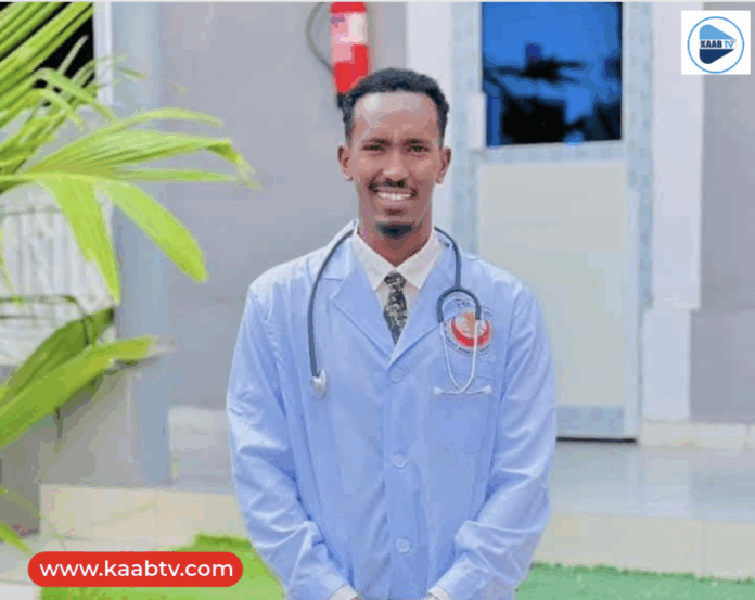 Dr. Cumar Cabdi Daahir oo ahaa dhakhtarka ugu da'da yar Gaalkacyo oo la dilay xalay.