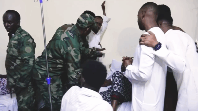 Askartii ku dhaawacantay dagaalkii ka dhacay Ceeldheer loo qaaday Muqdisho