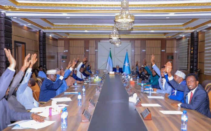 Madaxweynaha Dowladda Jubaland oo maanta guddoomiyay kulanka toddobaadlaha ah ee Golaha Wasiirrada