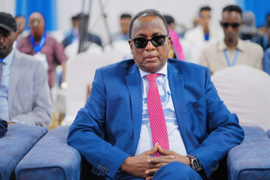 Xildhibaanada cusub oo maanta oo Sabti ah [28 Maarso 2026] la dhaariyay ayaa durba doortay Guddoomiyaha Baarlamaanka Dr Cali Saciid Fiqi.