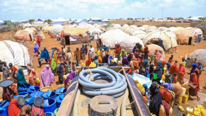 Xiisadda ka taagan Koofur Galbeed oo saamaysay Gargaarka bani aadamnimo & qoysaska Barakacayaasha ah