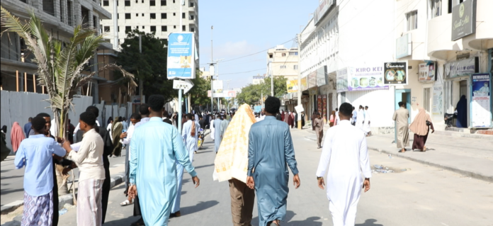 Maalinta 1aad ee Ciidul Fitriga sidee ayaa looga ciiday Muqdisho & Gobollada Dalka?