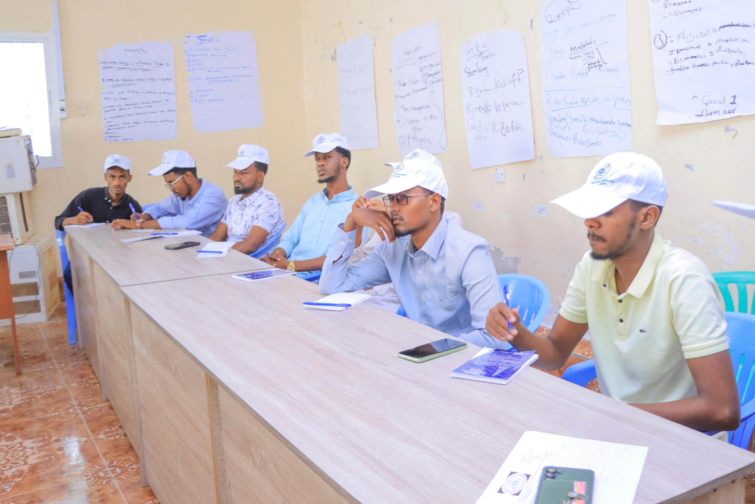 Dhallinyarada Jubaland oo loo tababaray danjirayaal si loo xoojiyo is-dhexgalka iyo wada noolaanshaha
