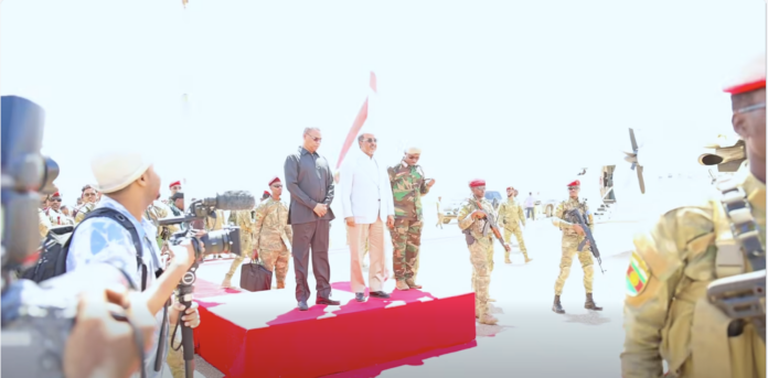 Xasan Sheekh oo weerar la kulmay markii uu ka degey Baydhabo.