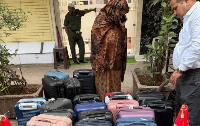 Hindiya oo lagu xiray Soomaali lagu qabtay dahab ku kacaya $4.2 Milyan