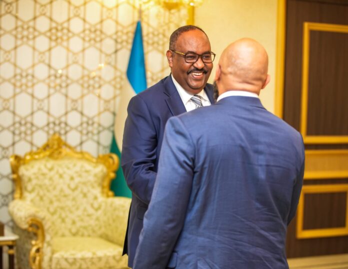 Maamulka Puntland oo sheegay in ay Mareykanka kala hadleen ka faa’iideysiga Kheyraadka sida Shidaalka+Sawirro