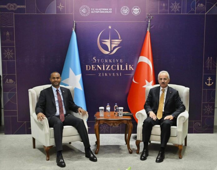Soomaaliya & Turkiga oo iska kaashanaya Xoojinta Iskaashiga Badda