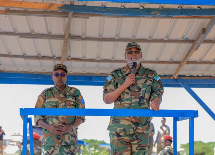 Gaadiid iyo Hub culus oo soo bandhigay Maamulka Jubbaland