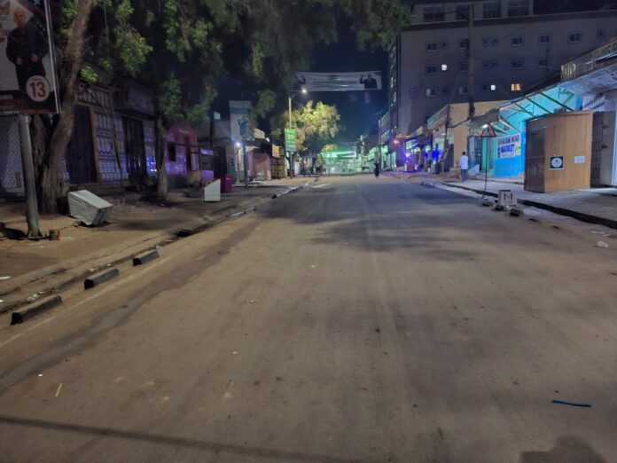 Dhawaqa Hoobiyaal oo Xalay Cabsi Geliyay Shacabka Baydhabo