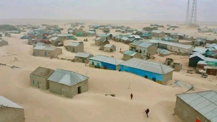 Madaxweyne Deni oo socdaal ku maraya deegaannada bariga Mudug