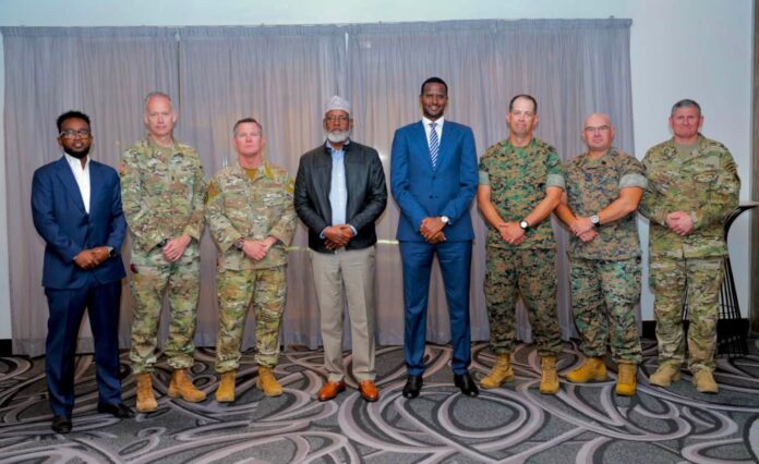 Axmed Madoobe oo la kulmay saraakiil ka tirsan Howlgallada Gaarka ah ee Taliska Ciidamada Mareykanka ee Afrika