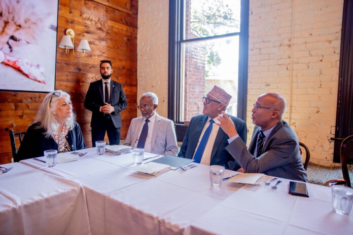Madaxweyne Cirro oo Washington kulan qado-sharaf ah kula qaatay Hay’adda ICCF+Sawirro