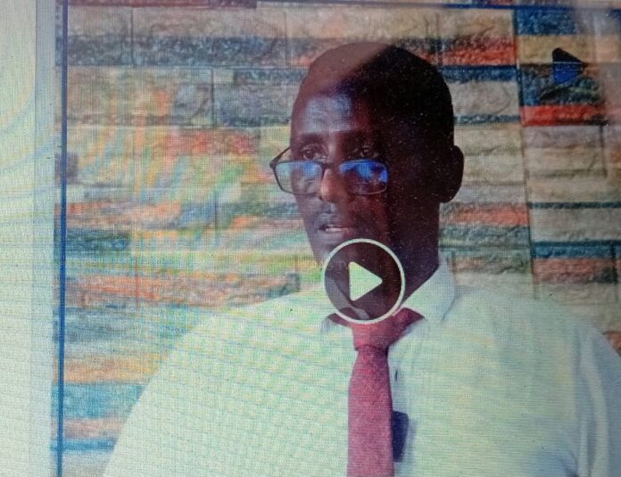 Siyaasi Idman Xuseen Dhangad oo walaac ka muujiyay xaaladda Puntland, kana hadlay saameynta khilaafka kala dhexeeya dowladda Federaalka