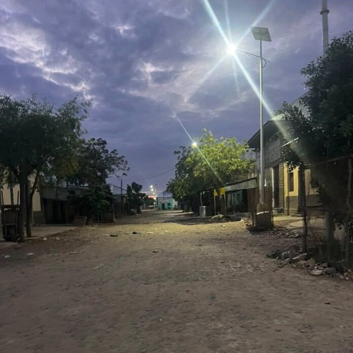 Bandow lagu soo rogay degmada Waajid iyadoo laga cabsi qabo dagaal ka dhaca magaalada+Sawirro